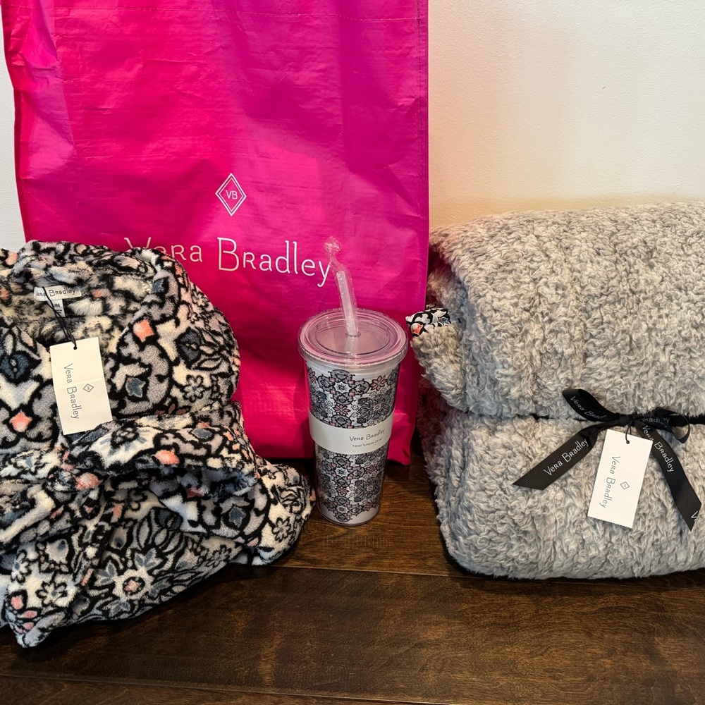 NWT Vera Bradley spa gift set in Lisbon Medallion - robe S/M, blanket, tumbler